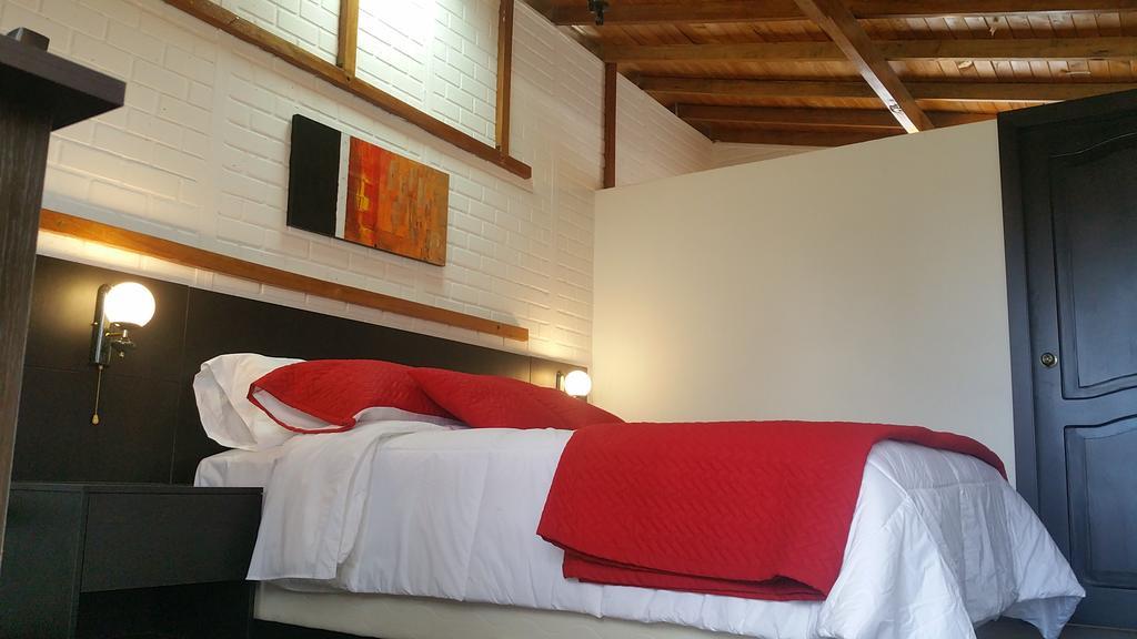 Hosteria Rosa Blanca Puembo Exterior foto