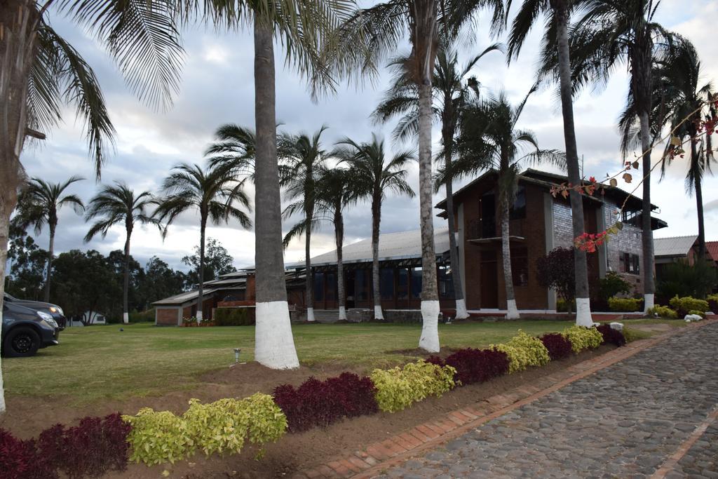 Hosteria Rosa Blanca Puembo Exterior foto