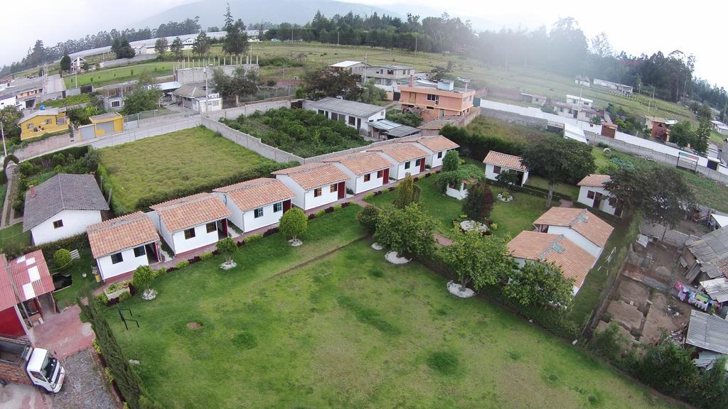 Hosteria Rosa Blanca Puembo Exterior foto